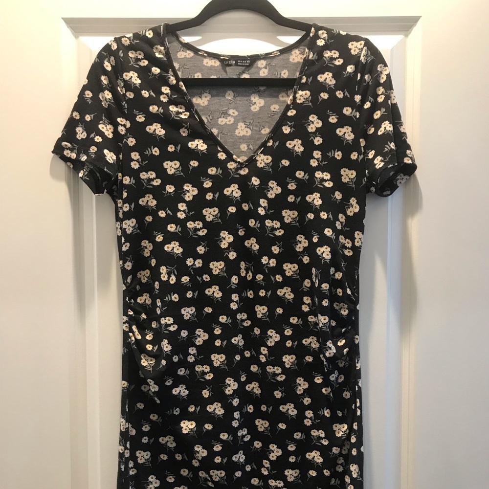 SHEIN Maternity Dress Black with Flowers